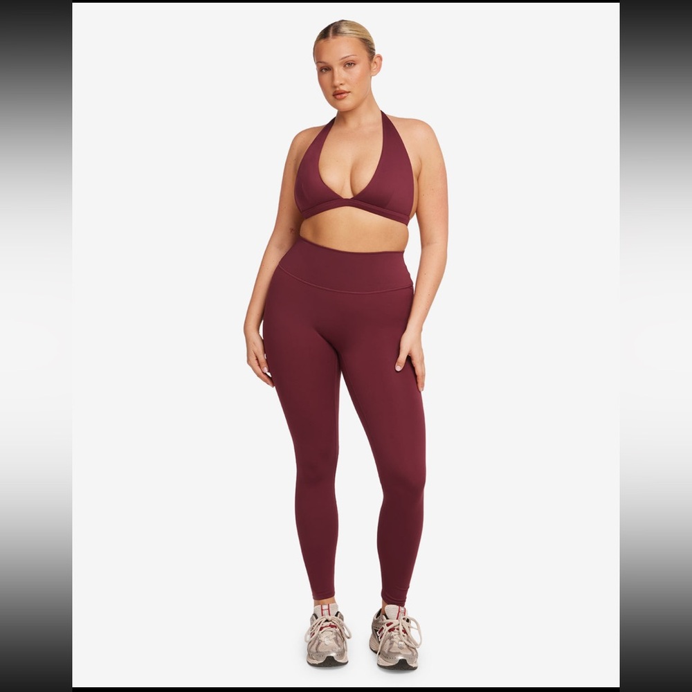 Crop Shop Boutique NWT Naomi Crop/Demi Tank/Serenity Scrunch Leggings Burgundy 🍇